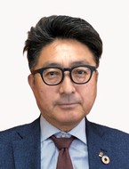 会長：山田輝幸